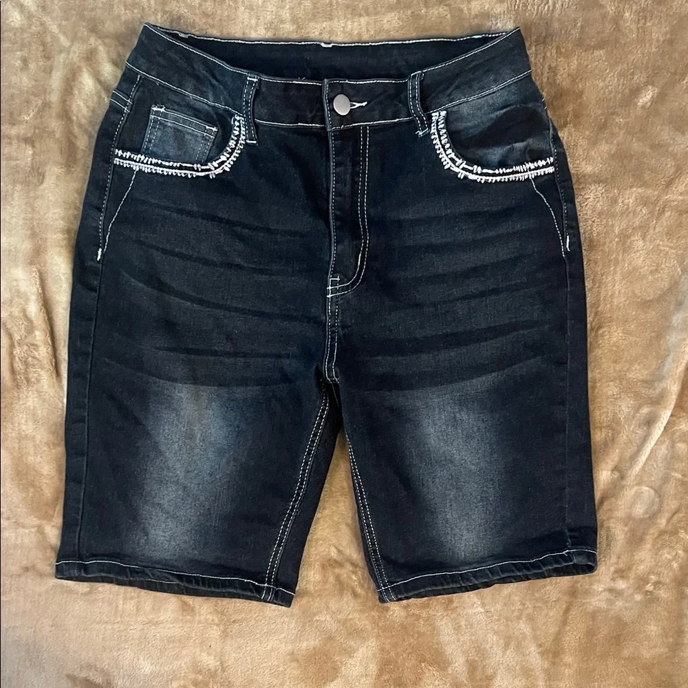 🍒 Black Denim Shorts with White Stitching
